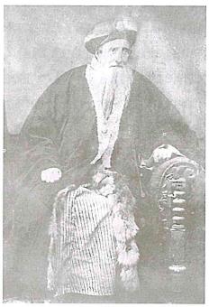 (בספר תמונה של הרב אברהם פלקי (1809-1899), רבה הראשי של איזמיר שבתורכיה, הוכר כחכם באשי מ-1870).
